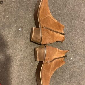 Rebel booties - size 8